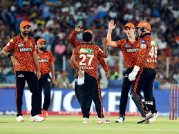 IPL 2025: प्लेऑफ की रेस में सनराइजर्स हैदराबाद की आखिरी उम्मीद, दिल्ली से हार मतलब टूर्नामेंट से बाहर!