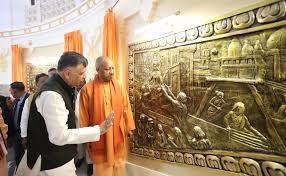 यूपी में सरकारी इमारतों की पेंटिंग को लेकर बड़ा फैसला, सीएम योगी ने जारी किए नए निर्देश